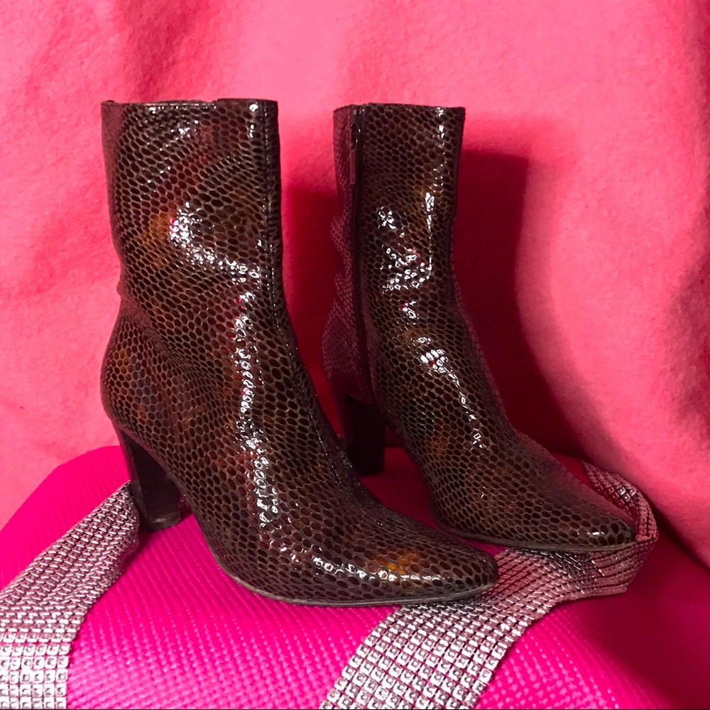 BROWN FALL BOOTS 👢